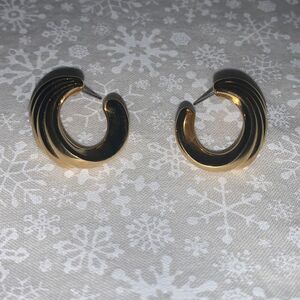 Vintage Crown Trifari Gold Pierced Hoop Earrings
